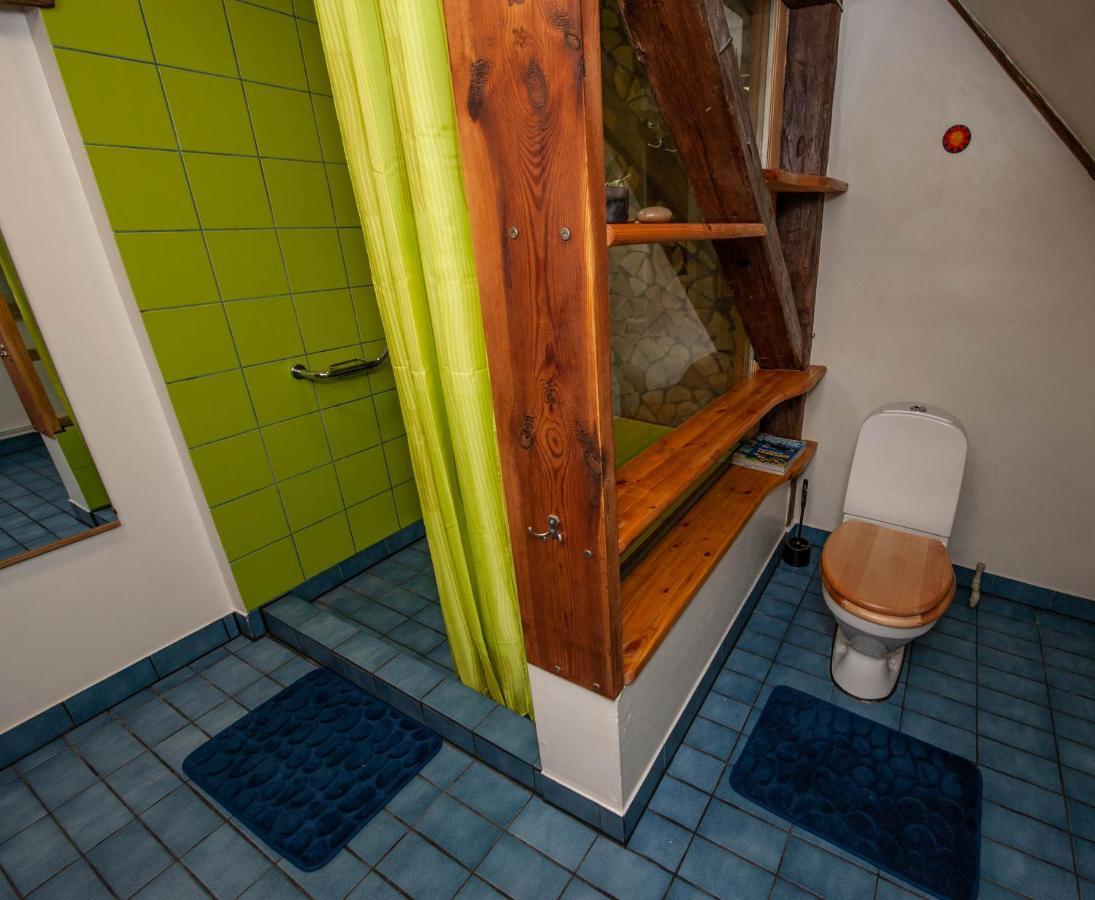 Balta Maja Hotel Pilsrundāle Kültér fotó