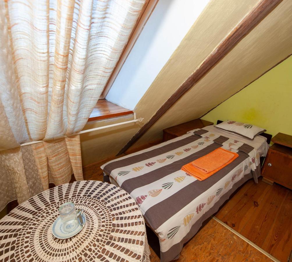 Balta Maja Hotel Pilsrundāle Kültér fotó
