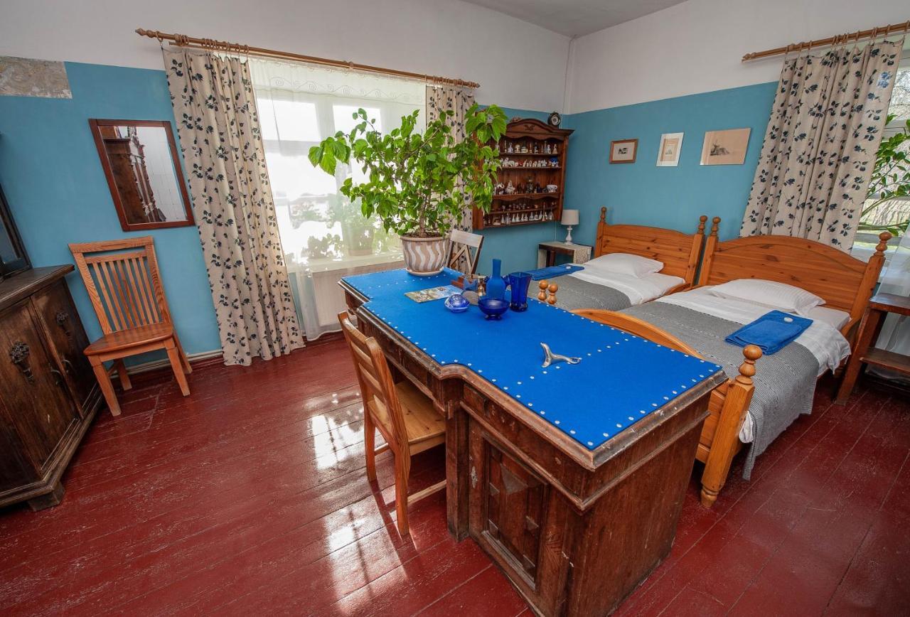 Balta Maja Hotel Pilsrundāle Kültér fotó