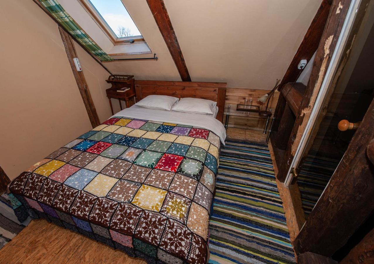 Balta Maja Hotel Pilsrundāle Kültér fotó