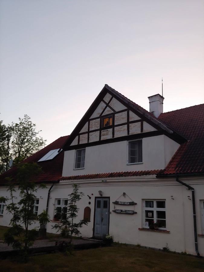 Balta Maja Hotel Pilsrundāle Kültér fotó
